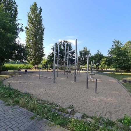 Die Ferienwohnung "Am Kietz" Schwedt Exteriör bild