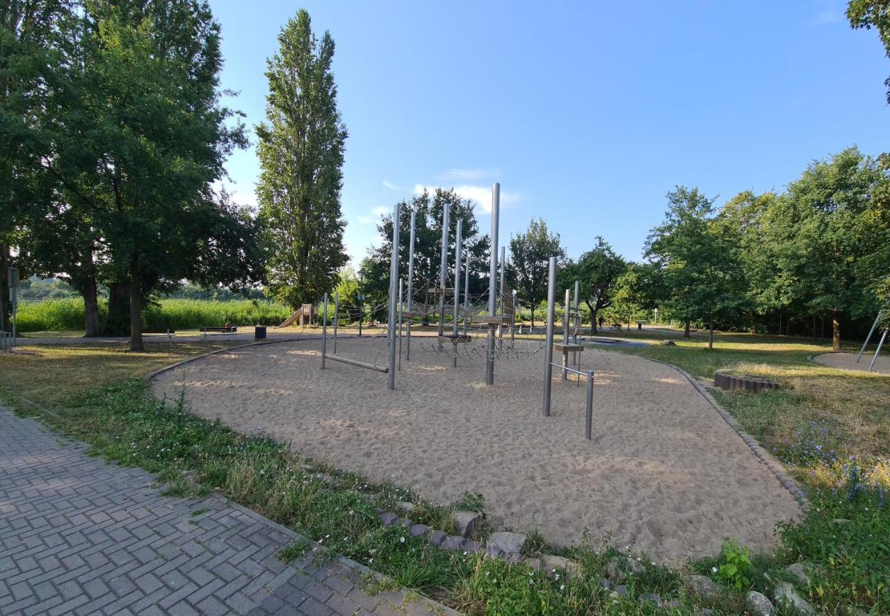 Die Ferienwohnung "Am Kietz" Schwedt Exteriör bild